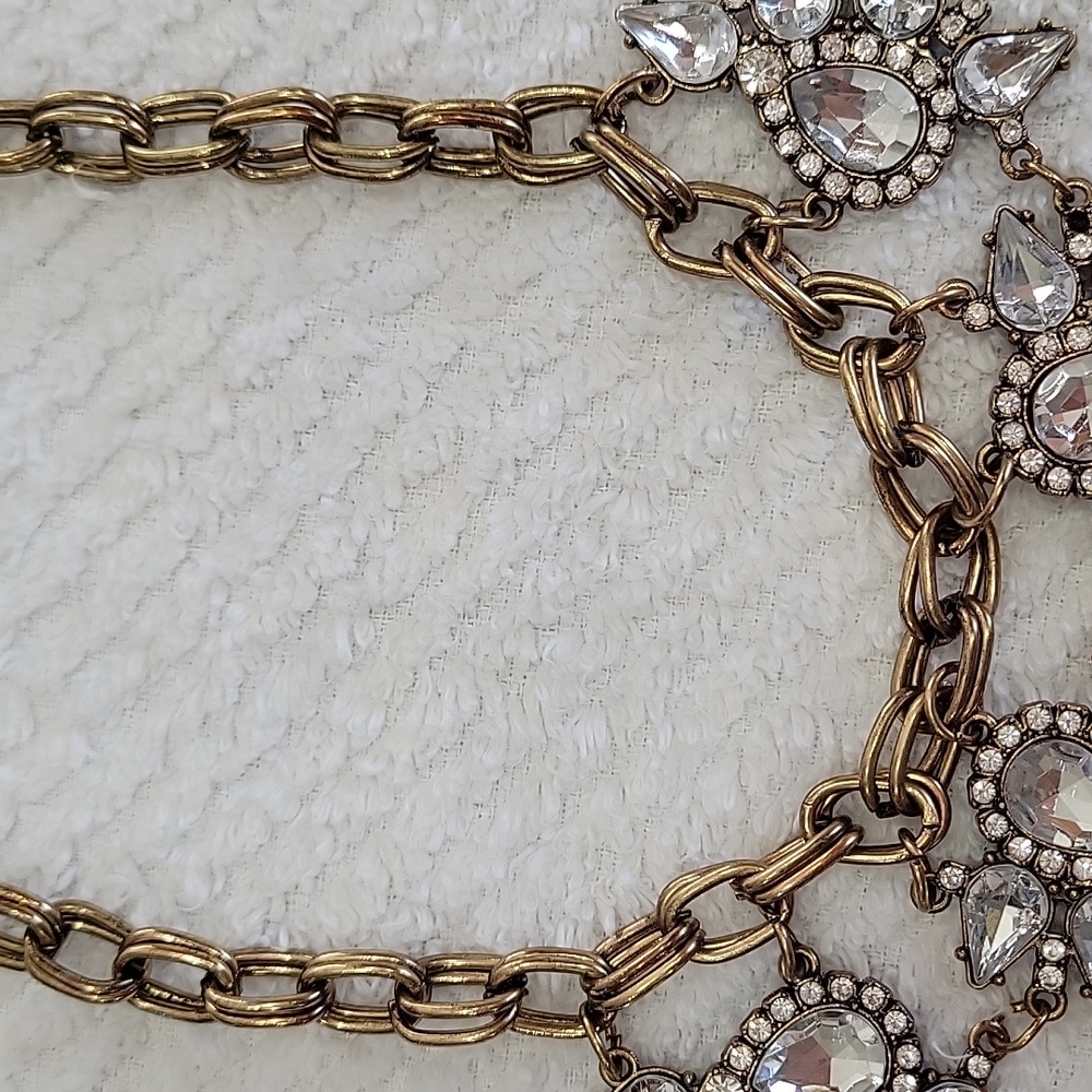 Gold & Crystal Statement Necklace!!! - Picture 4 of 6